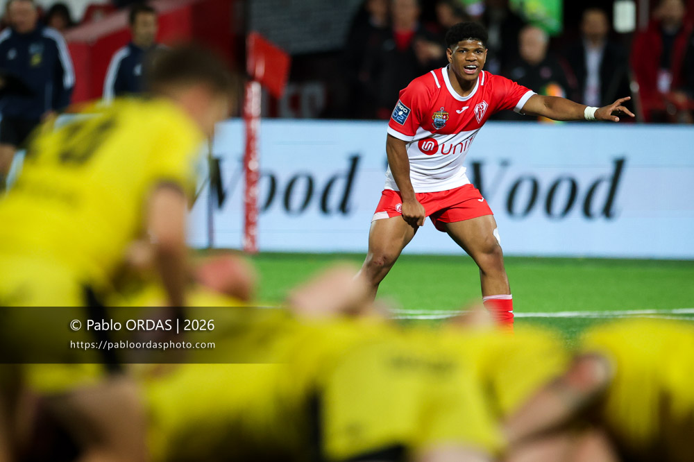 Joe Jonas, lors du match de Pro D2 entre le Biarritz olympique et Carcassonne, le 15 mai 2026 au stade Aguiléra de Biarritz, France (Photo Pablo ORDAS)