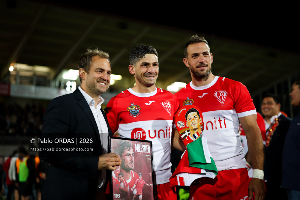 Cyril Arrosteguy, Steeve Barry, Kylian Jaminet, lors du match de Pro D2 entre le Biarritz olympique et Carcassonne, le 15 mai 2026 au stade Aguiléra de Biarritz, France (Photo Pablo ORDAS)
