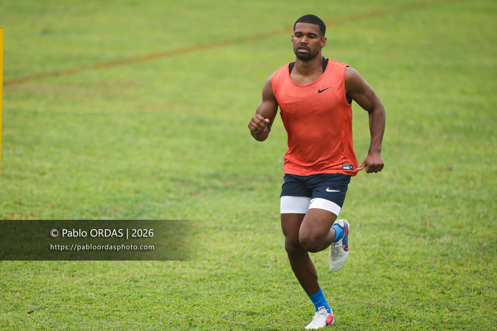 Léo Coly, lors d'un entraînement avec l'Aviron bayonnais, le 30 juillet 2026 au stade Jean Dauger de Bayonne, France (Photo Pablo ORDAS)