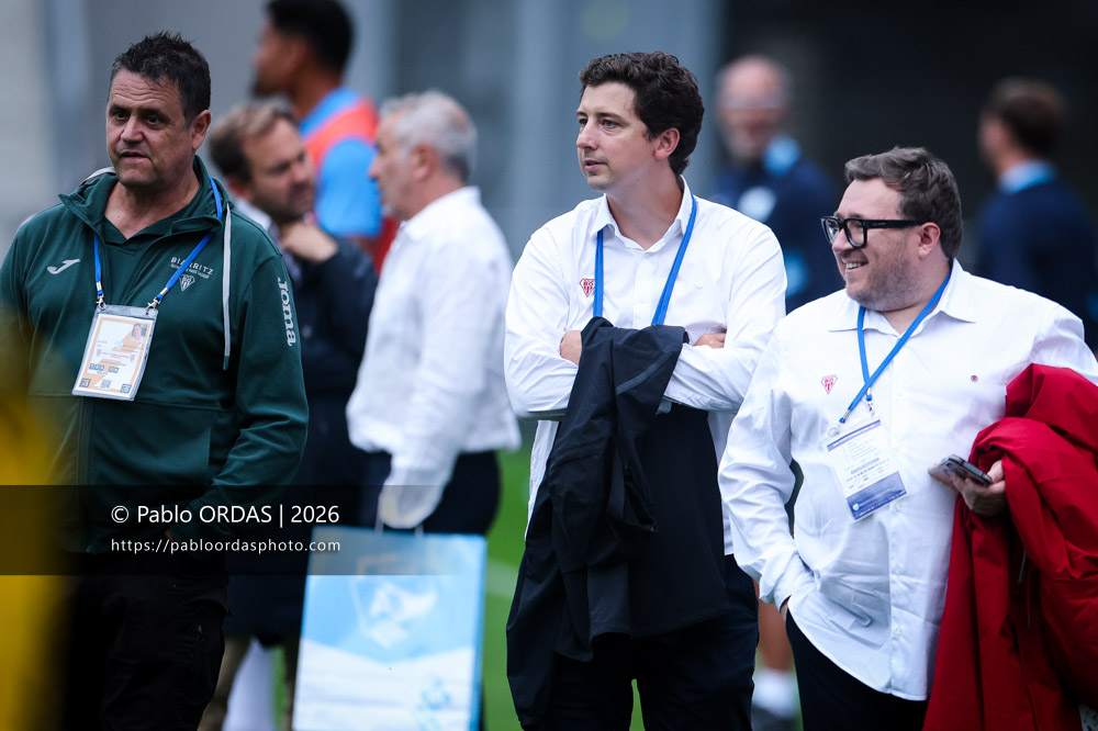 Frédéric Boitier, Louis de Baudus, Anthony Louis Berecochea, lors du match amical entre l'Aviron bayonnais et le Biarritz olympique, le 20 août 2026 au stade Jean Dauger de Bayonne, France (Photo Pablo ORDAS)