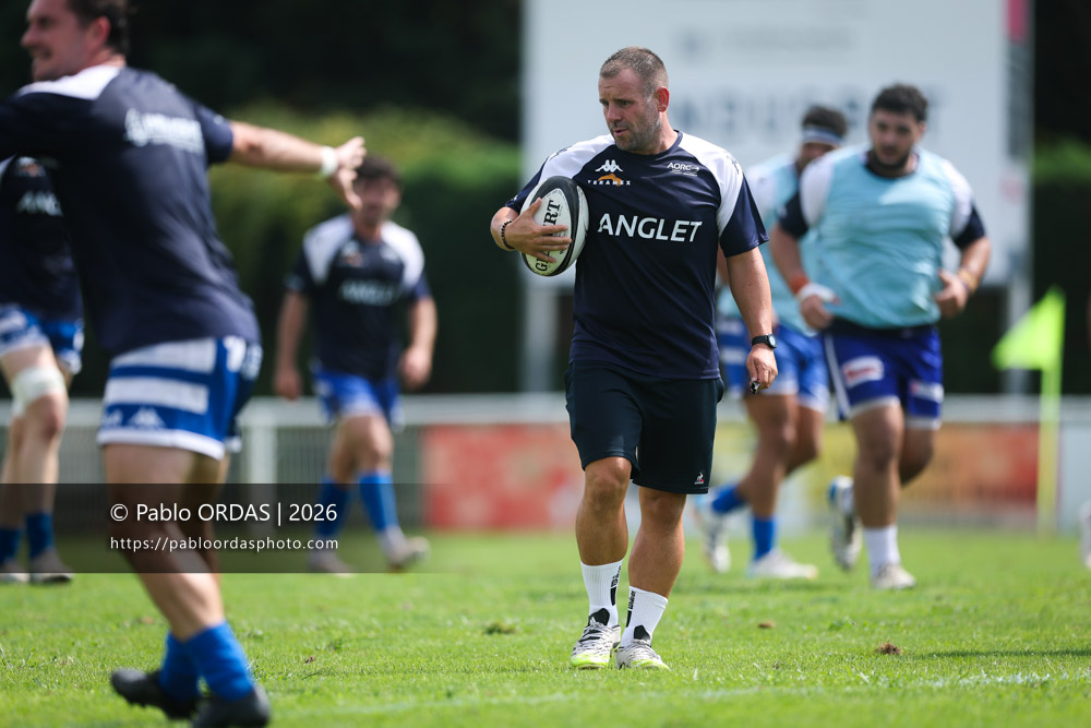 Thomas Oyarzun, lors du match de Fédéraile 1 entre l'Anglet olympique et l'Union Barbezieux Jonzac, le 6 septembre 2026 au stade Saint-Jean d'Anglet, France (Photo Pablo ORDAS)
