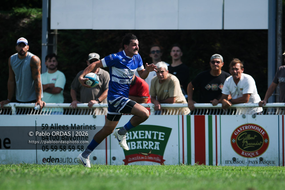 Iban Tsouladzé, lors du match de Fédéraile 1 entre l'Anglet olympique et l'Union Barbezieux Jonzac, le 6 septembre 2026 au stade Saint-Jean d'Anglet, France (Photo Pablo ORDAS)