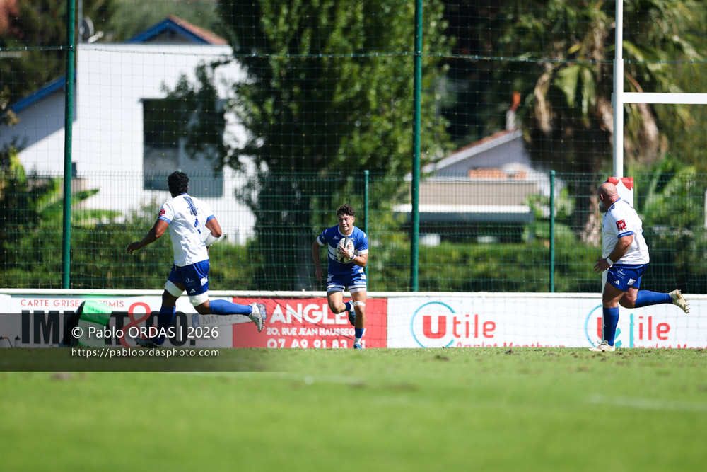 Johane Idiart, lors du match de Fédéraile 1 entre l'Anglet olympique et Layrac, le 13 septembre 2026 au stade Saint-Jean d'Anglet, France (Photo Pablo ORDAS)