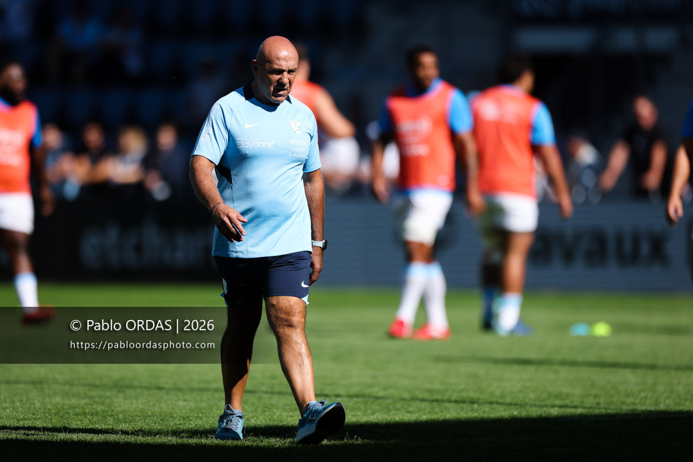Laurent Travers, lors du match de Top 14 entre l'Aviron bayonnais et Clermont, le 19 septembre 2026 au stade Jean Dauger de Bayonne, France (Photo Pablo ORDAS)