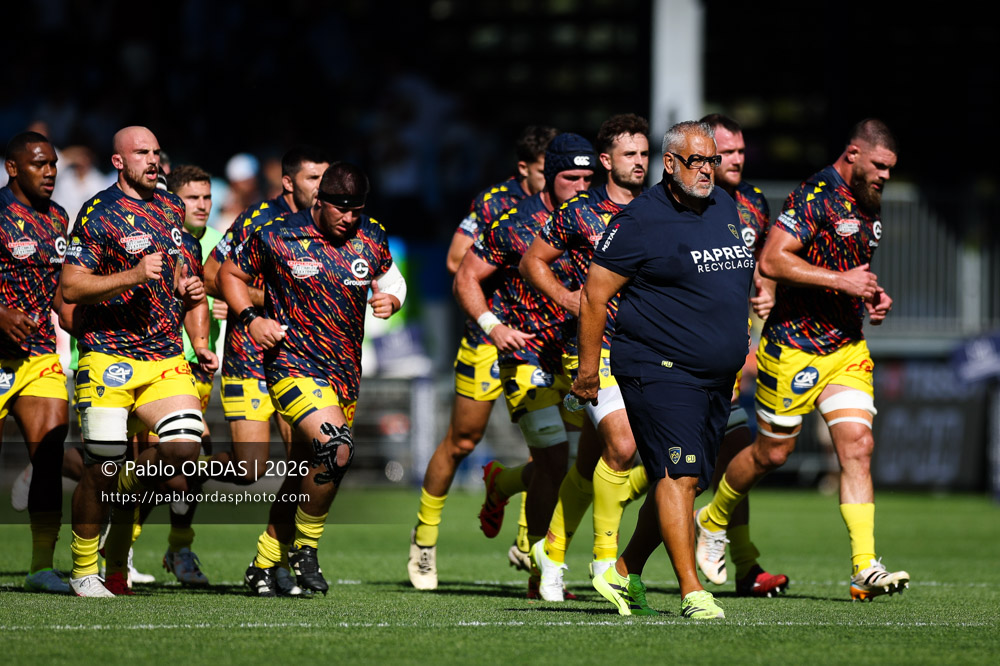 Christophe Urios, lors du match de Top 14 entre l'Aviron bayonnais et Clermont, le 19 septembre 2026 au stade Jean Dauger de Bayonne, France (Photo Pablo ORDAS)