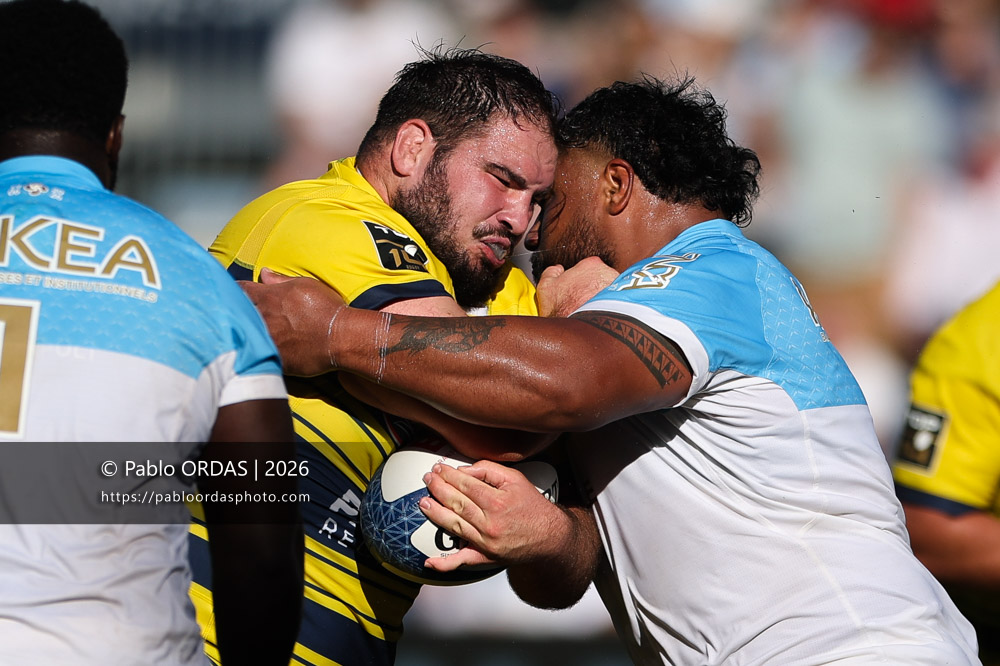 Régis Montagne, Tevita Tatafu, lors du match de Top 14 entre l'Aviron bayonnais et Clermont, le 19 septembre 2026 au stade Jean Dauger de Bayonne, France (Photo Pablo ORDAS)
