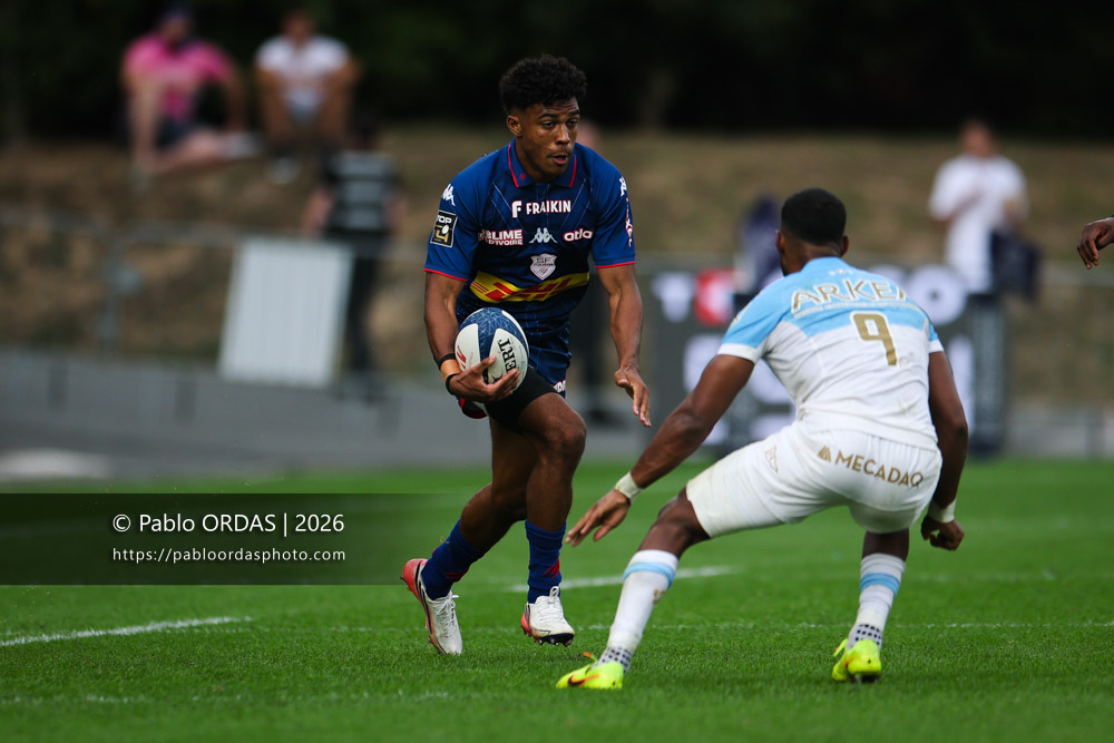 Mathis Ibo, lors du match de Top 14 entre l'Aviron bayonnais et le Stade français Paris, le 3 octobre 2026 au stade Jean Dauger de Bayonne, France (Photo Pablo ORDAS)