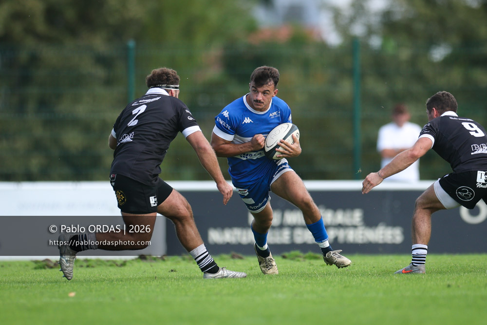 Maxime Rourre, lors du match de Fédérale 1 entre l'Anglet olympique et le Stade bagnérais, le 4 octobre 2026 au stade Saint-Jean d'Anglet, France (Photo Pablo ORDAS)