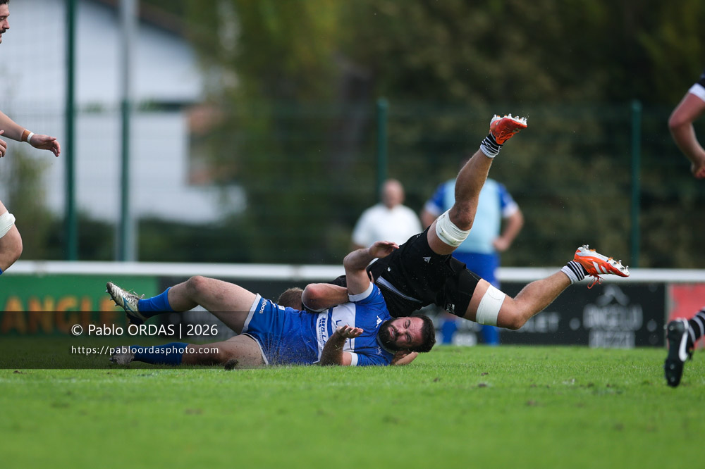 Max Bru, lors du match de Fédérale 1 entre l'Anglet olympique et le Stade bagnérais, le 4 octobre 2026 au stade Saint-Jean d'Anglet, France (Photo Pablo ORDAS)