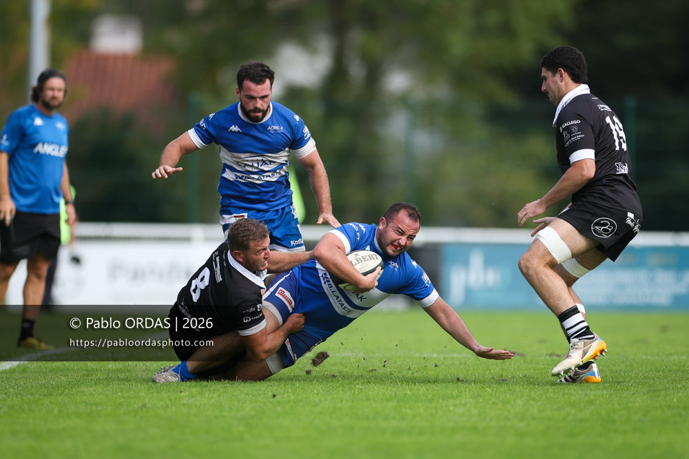 Milian Duvert, lors du match de Fédérale 1 entre l'Anglet olympique et le Stade bagnérais, le 4 octobre 2026 au stade Saint-Jean d'Anglet, France (Photo Pablo ORDAS)
