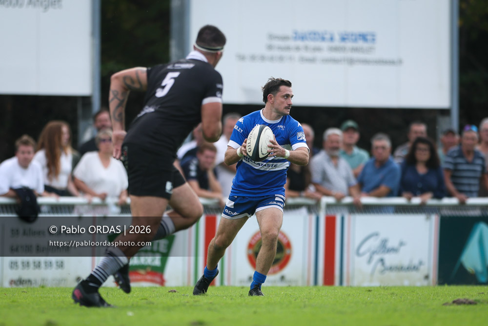 Thomas Curutchet, lors du match de Fédérale 1 entre l'Anglet olympique et le Stade bagnérais, le 4 octobre 2026 au stade Saint-Jean d'Anglet, France (Photo Pablo ORDAS)