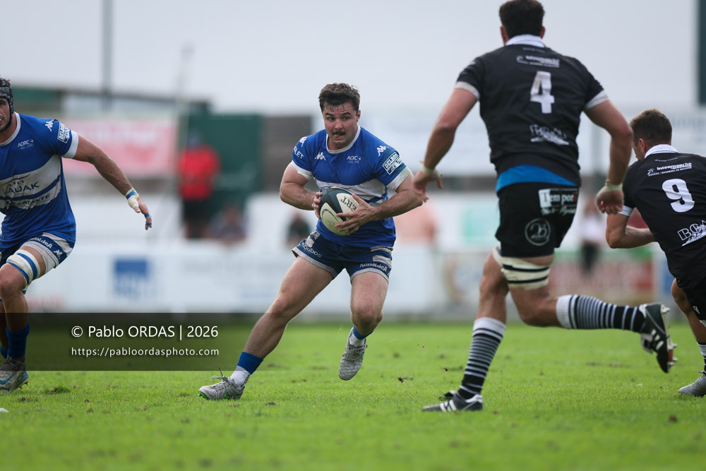 Bixente Layan, lors du match de Fédérale 1 entre l'Anglet olympique et le Stade bagnérais, le 4 octobre 2026 au stade Saint-Jean d'Anglet, France (Photo Pablo ORDAS)
