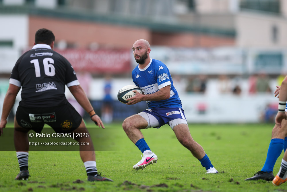 Aurélien Donnadieu, lors du match de Fédérale 1 entre l'Anglet olympique et le Stade bagnérais, le 4 octobre 2026 au stade Saint-Jean d'Anglet, France (Photo Pablo ORDAS)