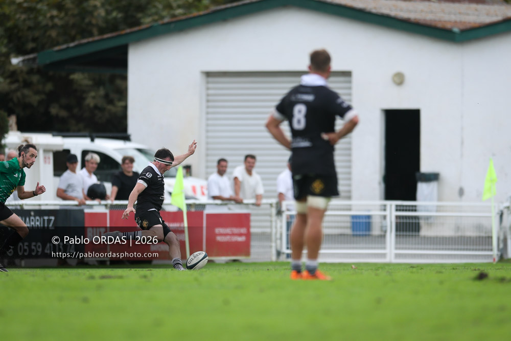 Arnaud Espilondo, lors du match de Fédérale 1 entre l'Anglet olympique et le Stade bagnérais, le 4 octobre 2026 au stade Saint-Jean d'Anglet, France (Photo Pablo ORDAS)